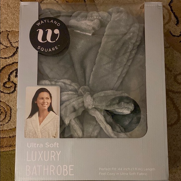 Wayland Square Ultra Soft Luxury Bathrobe - Gray- Gift Ready - Picture 1 of 4